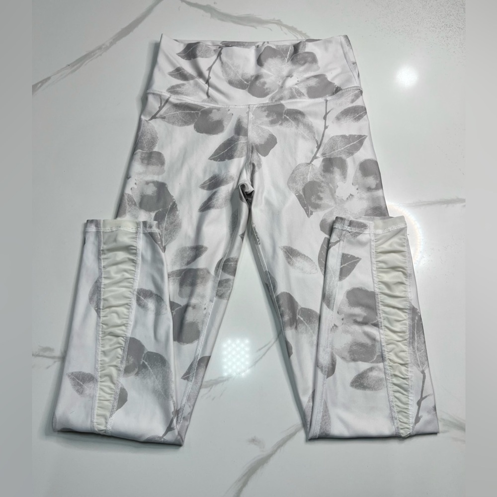 Aerie Leggings White Sz M Floral Mesh Detail